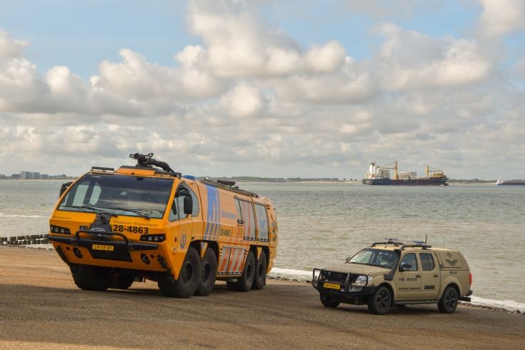 E-One and OSC at the beach of Vlissingen.