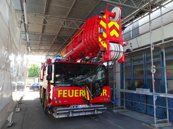 Liebherr FWK-1 Crane
