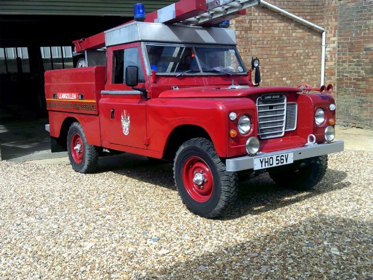 Land Rover III/HCBA L4P YHO56V Clwyd