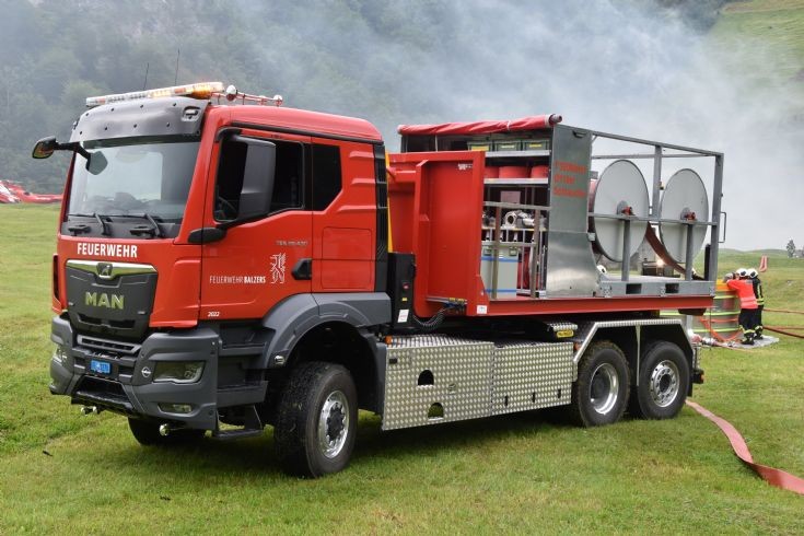 Feuerwehr Balzers MAN hose layer pod