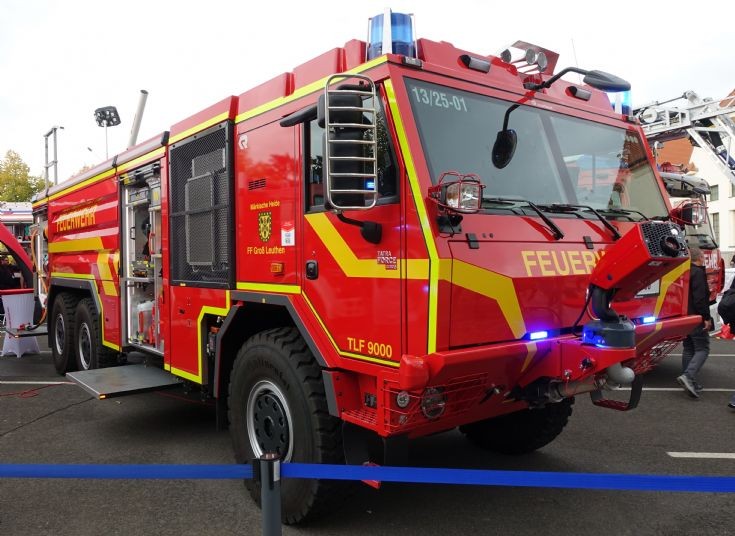 Tatra-Rosenbauer TLF9000 Pump-Tanker