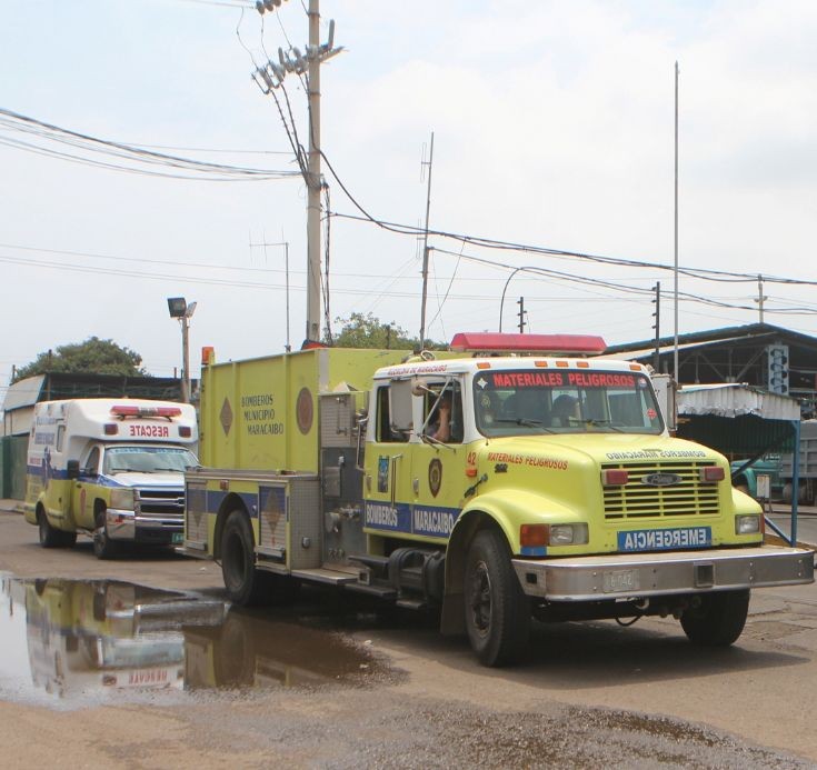 TRUCK HAZ-MAT PIERCE INTERNATIONAL
