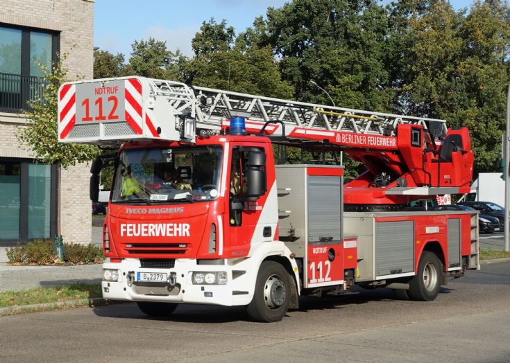 Iveco-Magirus DLK23-12 / TTL30