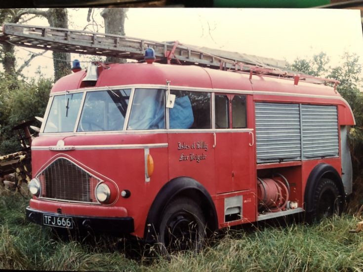 TFJ666 Bedford Miles WrE Scilly