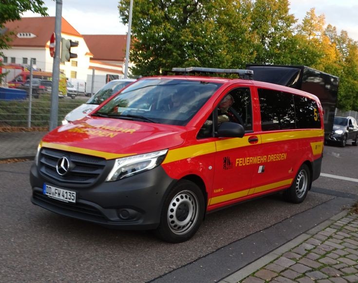 MB-KdoW-C Command Van