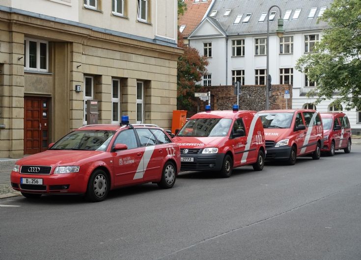 Audi-VW-MB Officers & Duty cars