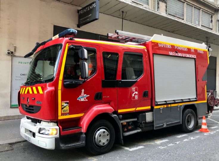 Renault - Sides PS214 Pump-Ambulance