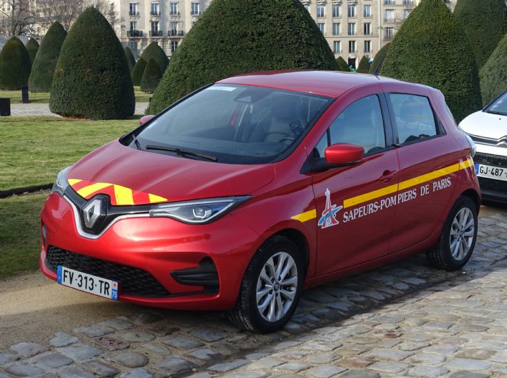 Renault - Officer Car