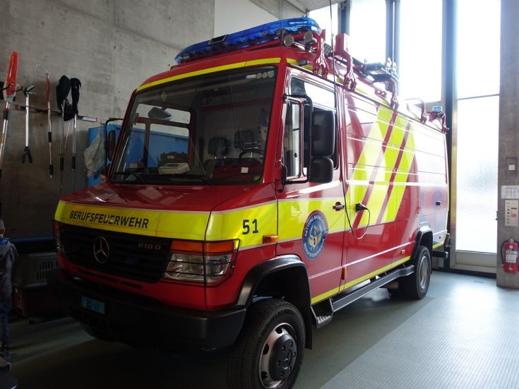 MB-KAW Small Alarm Van