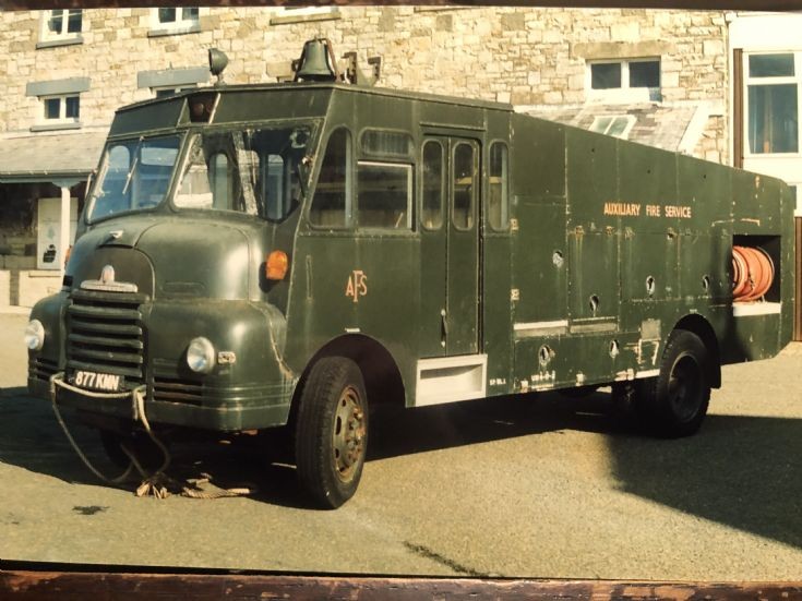 877 KMN Bedford green goddess pump 