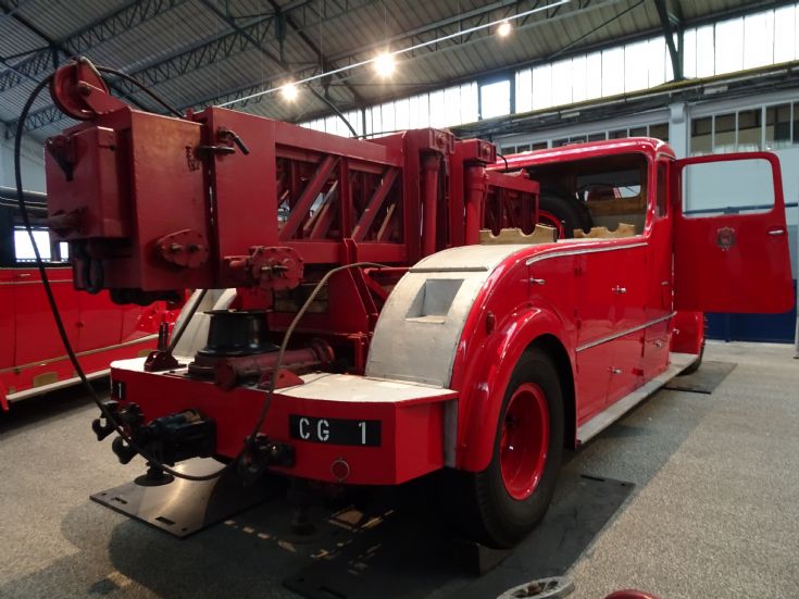 Laffly - Crane
