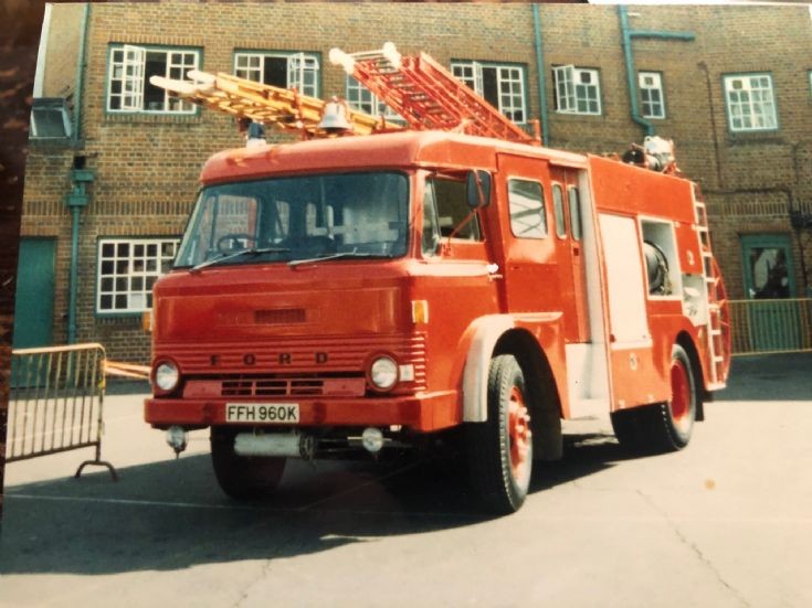 FFH960K Ford D/Pyrene WrE Gloucester