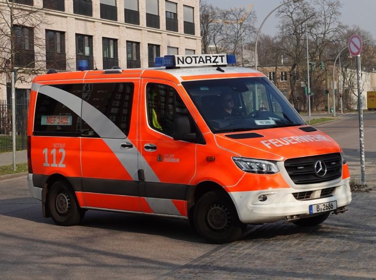 MB-Binz - NEF paramedic van