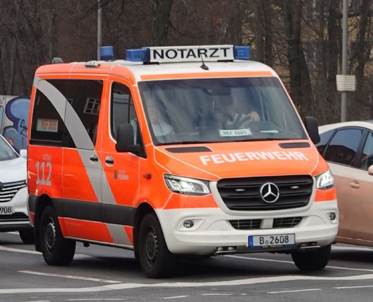 MB-Binz - NEF paramedic van