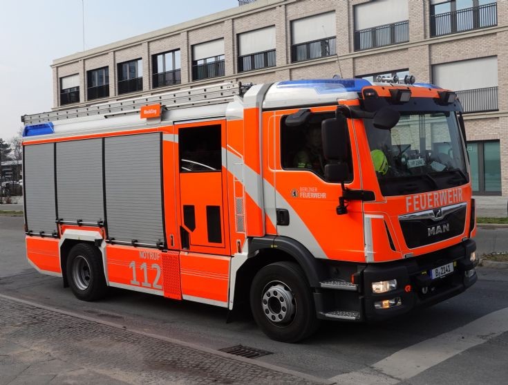 MAN Rosenbauer LHF 20/12 DLS Rescue-Pump