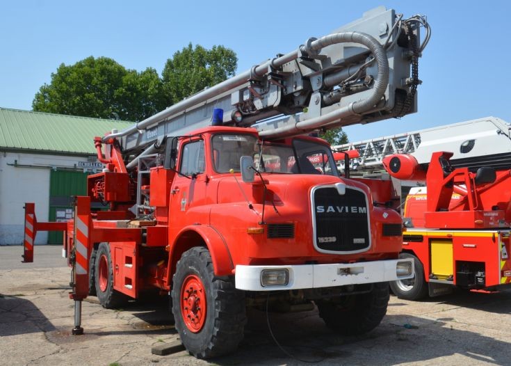 Saviem/MAN-Comet Skylift 27m