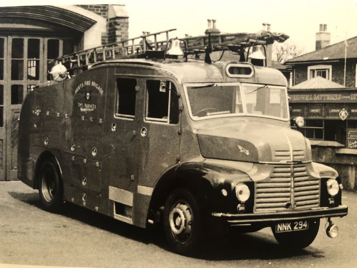 NNK294 Leyland Comer WrT Hertfordshire