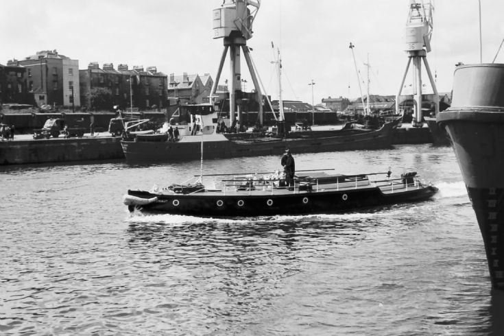 Bristol Fire Brigade fireboat Pyronaut
