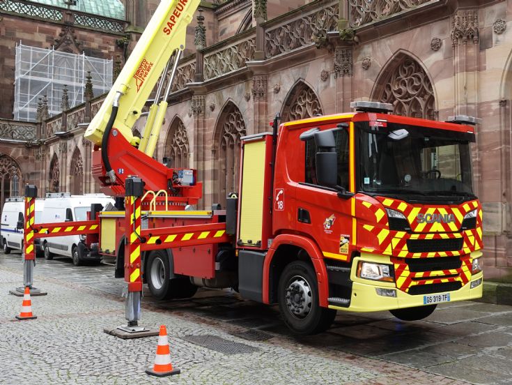 Scania - Bronto Skylift F46RPX