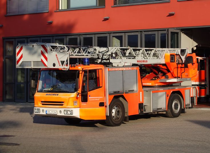 Iveco-Magirus DLK 23-12 – TTL 30m