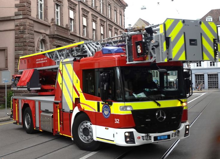 MB-Rosenbauer ADL32 - TTL32