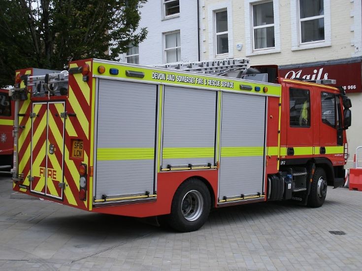 SF16 LCN Devon & Somerset FRS Iveco EOne WrT