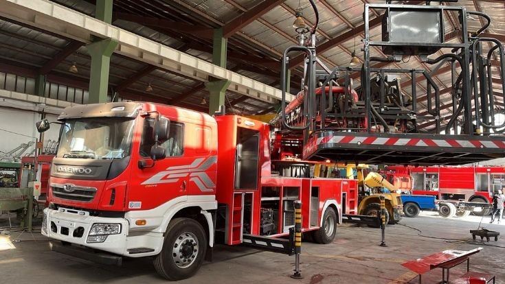 Beltas 32 Metre Ladder Fire Truck on Daewoo 2 axle