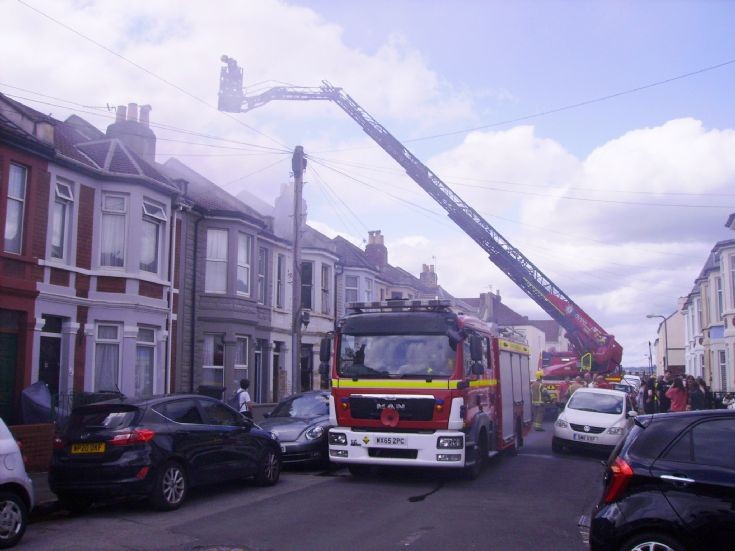 MAN pump and TL. House fire