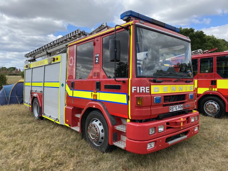 R876PRW Dennis Sabre WrL ex Wilts
