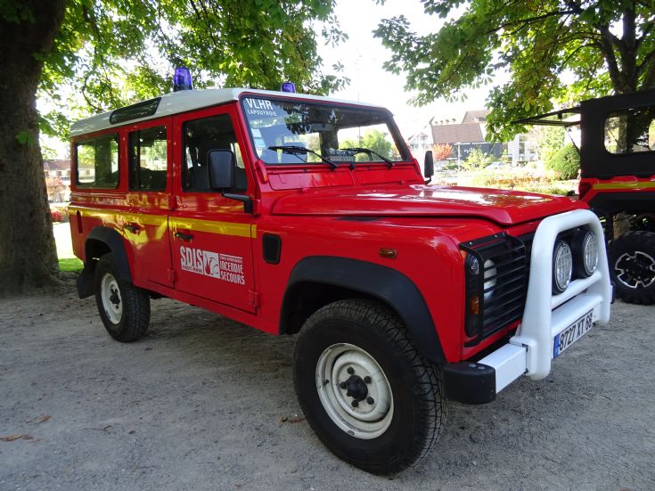 Land Rover – Off road all purpose vehicle 