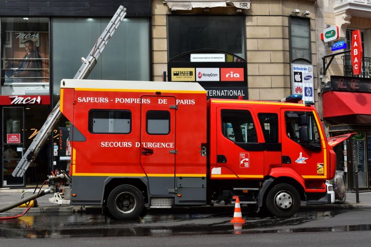 Renault - Sides PS Pump-Ambulance