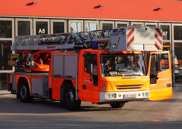 Iveco-Magirus DLK 23-12 – TTL 30m