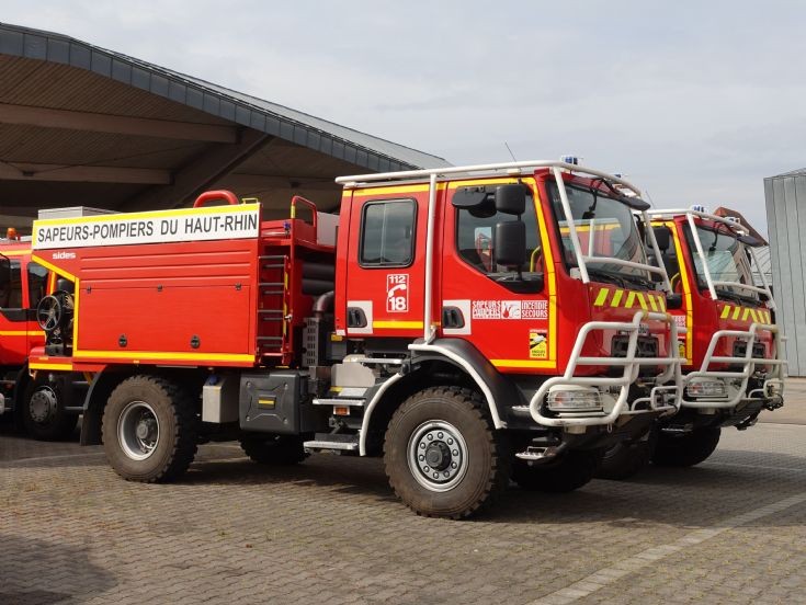 Renault-Sides - CCF Brush Fire Tender 