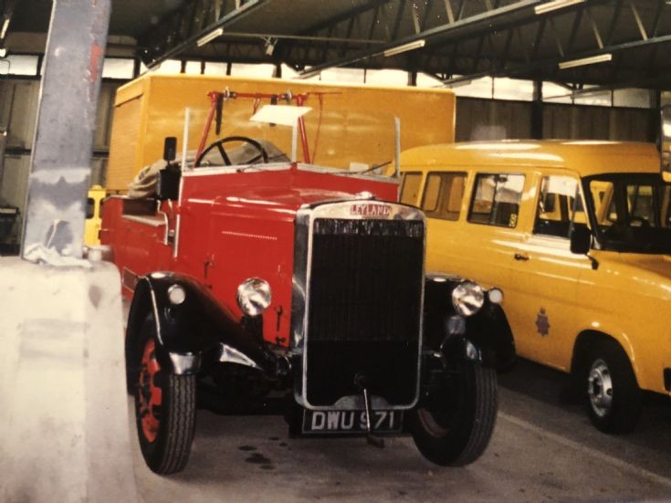 Leyland FK8 Ilkley DWU971