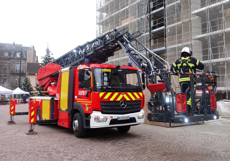 MB Rosenbauer TTL32 SX
