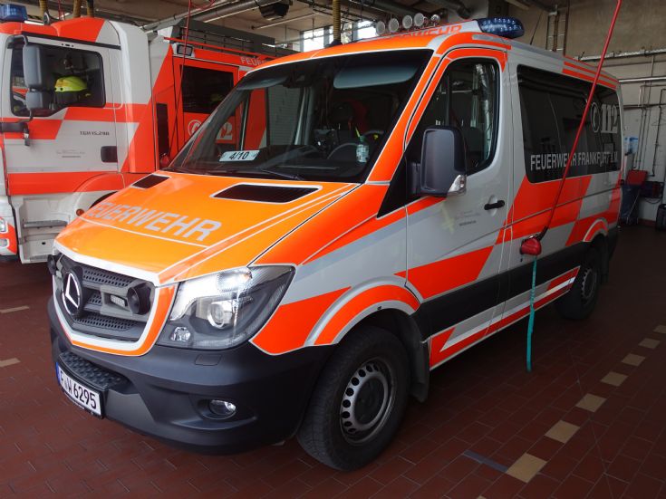 MB ELW-Command van