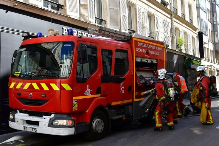 Renault - Sides Light Pump-Ambulance