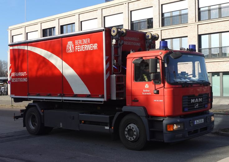 MAN – Prime mover / HAZMAT support pod
