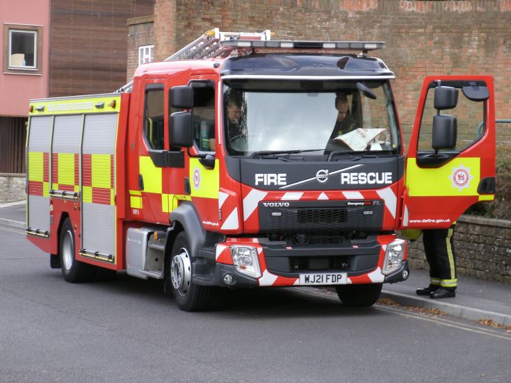 Devon & Somerset FRS Volvo Eone WJ21FDP