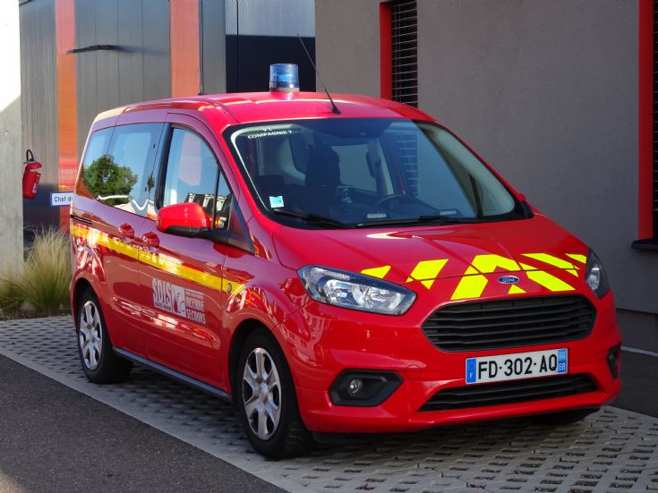 Ford - VL Officer command car