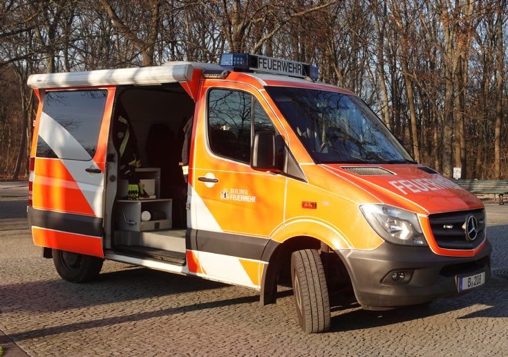 MB-Binz ELW-Command van