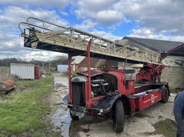 BYV322 Dennis Morris Magirus TL ex London