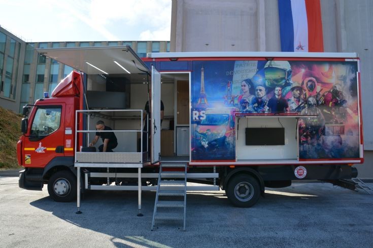 Renault – Job & Recruitment truck