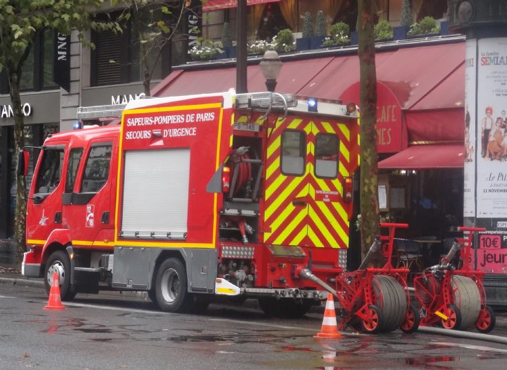 Renault - Sides PS 4G Premiers-Secours 