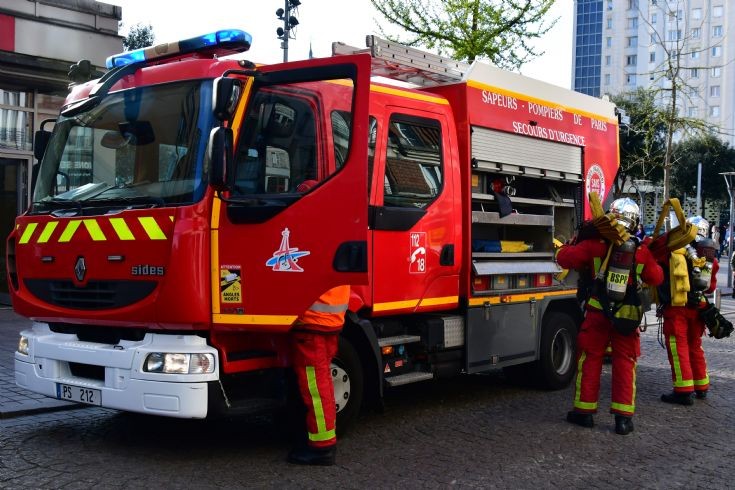 Renault - Sides PS 5G Premiers-Secours 