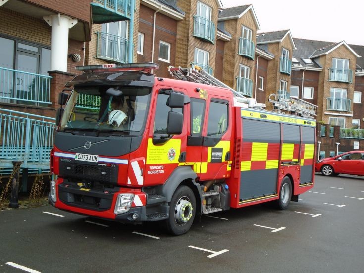 CU73AUM Volvo FL EOne Wrl MWWFRS