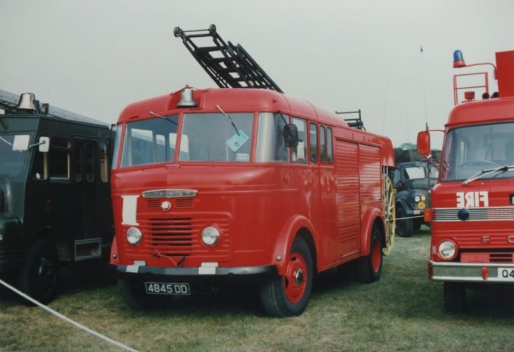 4845DD Commer Miles WrE Goucs