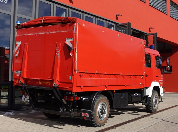 MAN Dekon-LKW – HAZMAT Logistics