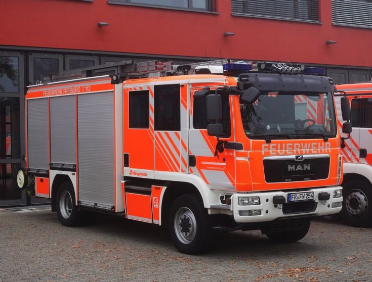 MAN-Schlingmann HLF20 - Pump2