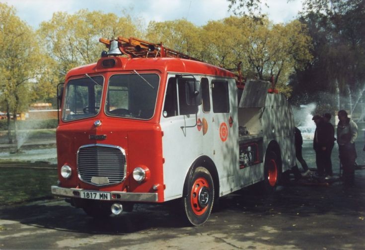1817MN Dennis F28 WrT Isle of Man